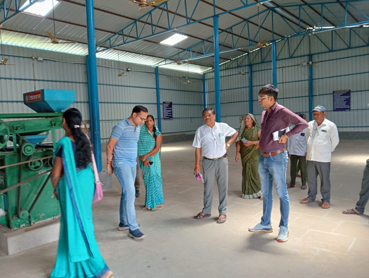 जल संकट से निपटने “मोर-गांव, मोर पानी” महाभियान के तहत 922 जल संरचनाओं का निर्माण कार्य जारी